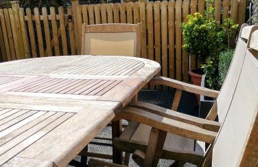 Substantial 5 bedroom townhouse with disabled access apartment, private off road parking space with EV point from 15th April 26, jaccuzi bath, Netflix and Wifi, near Argyle, boutique shops eateries and pubs - Foto 79