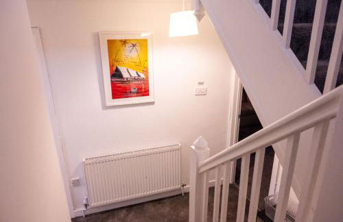 Conyngham Villa, Luxury Detached House, 6 Beds, 4BR,Large garden, Parking - Sleeps 8 - Foto 52