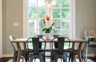 Discover the Riverwalk from New Craftsman Family Home - Foto 7