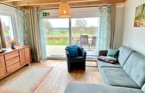 Rückzugsort im Grünen mit Panoramafenster und Weitblick - Foto 2