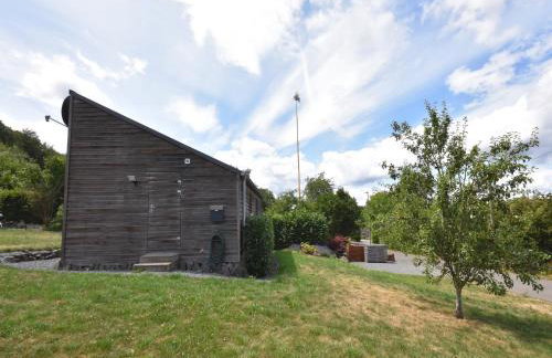 Holiday Home in Forest with Terrace & BBQ - Foto 61