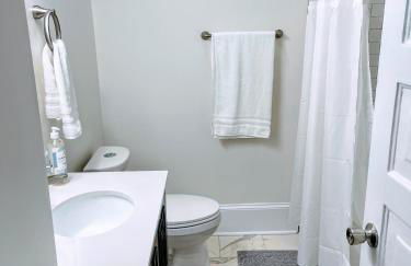 Walk to Duke Campus! 1 Bedroom in Trinity Park! - Photo 9