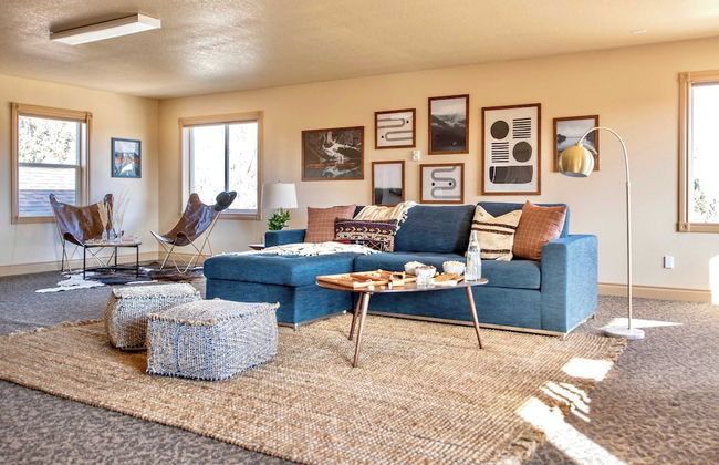 Powell by Avantstay Secluded Home Only 10 Mins From DT Bend w/ Hot Tub - Foto 9