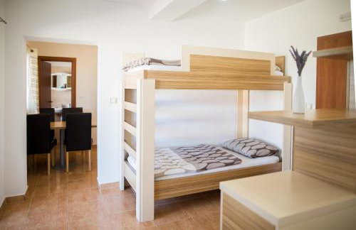 Villa Lavanda - family friendly, beachfront - Photo 24