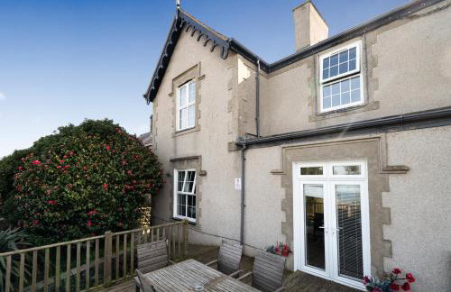 4Br Stunning Sea View Escape-near Snowdonia & Coastal Trails - Foto 13