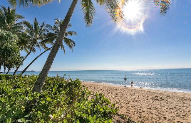 Beachfront Bliss 3-bedroom Apartment with Sea View 4 - Foto 17