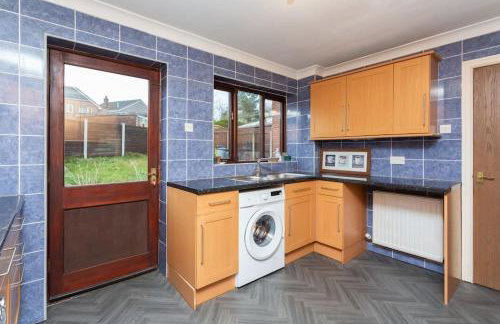 Preston 4 bedroom house near M55 & M6 - Photo 79