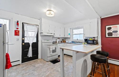 NEW " Fall Season " cozy 2 bed flat with open concept - Foto 9