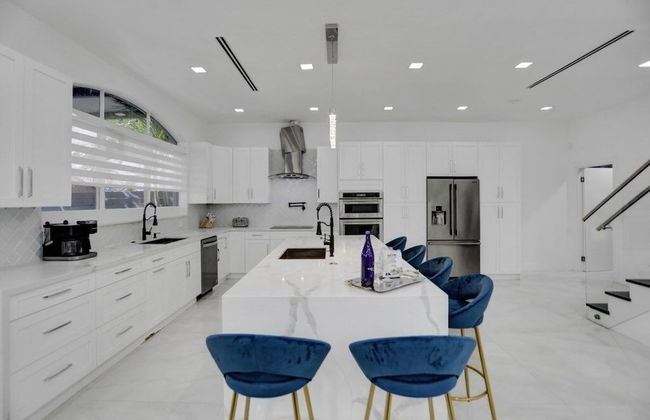 4 Br Designer Home Next To Shul And Community Pool 4 Bedroom Villa - Foto 16