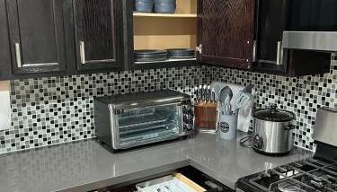 Stunning, Quiet Vista Retreat Minutes from Beach - Foto 2