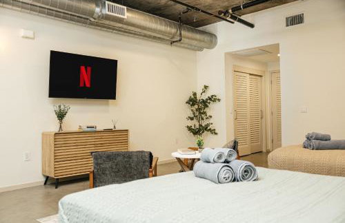 Spectacular LOFT in Heart of LA with GYM, Pool, parking - Foto 17