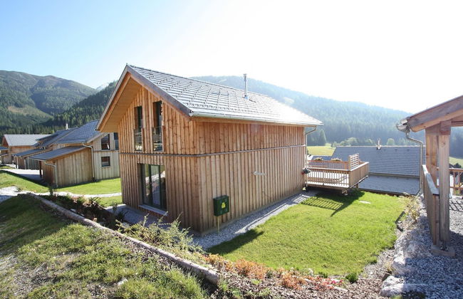 Lavish Wooded Chalet with Sauna & Hot Tub in Hohentauern - Photo 24