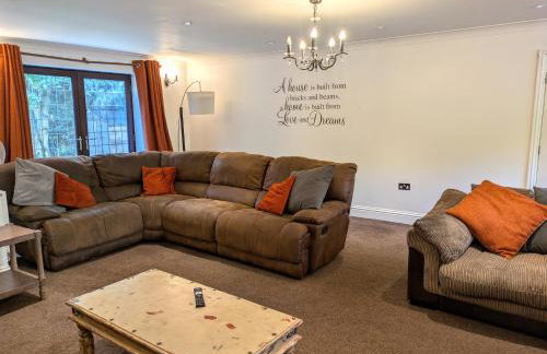 Spacious 7BR Home, Families & Contractors, Hot Tub - Foto 71