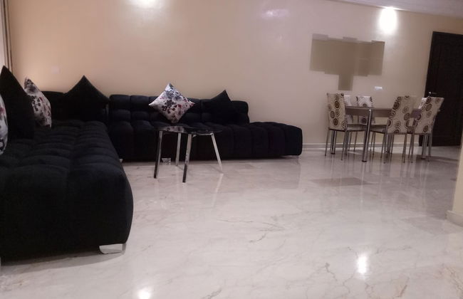 Apartment With Terrace - Photo 30