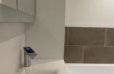 The Crimsons, with free parking, Harlow - Foto 25