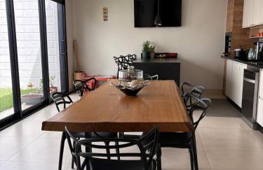 House in a gated community near from the racetrack - Foto 1