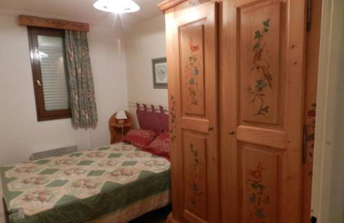 Appartement 2 Pièces Cabine au Pied des Pistes avec Balcon et Ascenseur - FR-1-557A-3 - Foto 2