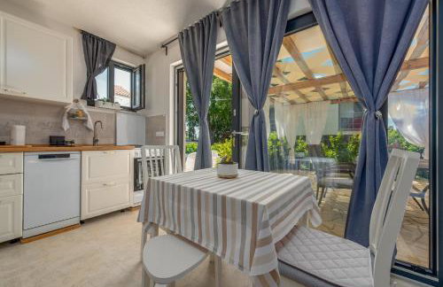 Apartment Varos with shared pool - Foto 19