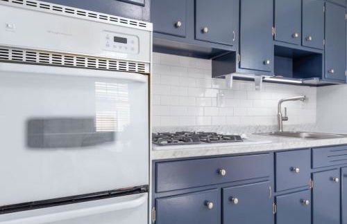 Large Patio with Ocean Views Beach Block Parking Unit 3 - Foto 6