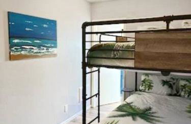 Coastal Charm · Modern Comfort · Ocean View! - Foto 3
