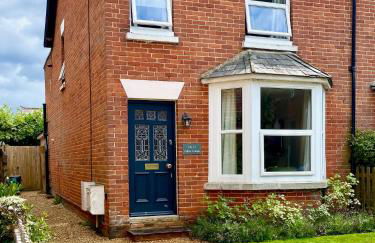 Fallow Cottage - Photo 1