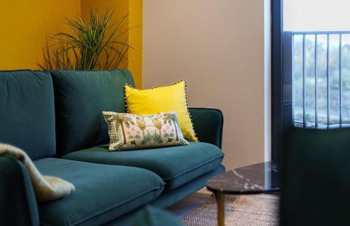 Jungle Luxe Retreat, 2Bed 2Bath Leeds, Center & Stadium - Foto 13