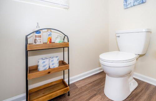 Serine Space - Townhome - King Bed - Duke - Long Term Stays - Foto 3