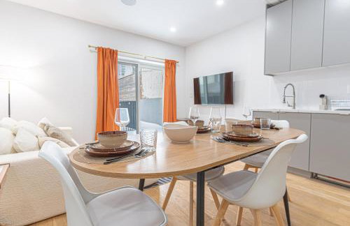 Modern Duplex Escape w Backyard - Foto 1