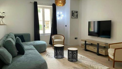 Modern Gîte In The Heart Of Château De Champagnat - Foto 3