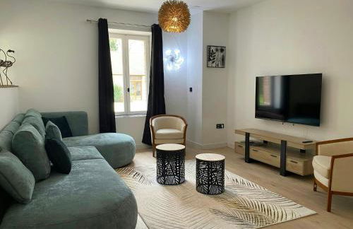 Modern Gîte In The Heart Of Château De Champagnat - Foto 6