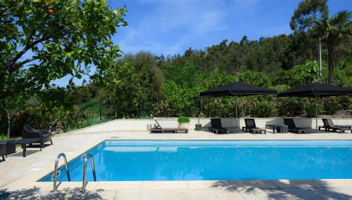 Casa Alto da Ribeira - Villa com Piscina Privada-10 Pessoas - Foto 3, Garden, sunbed