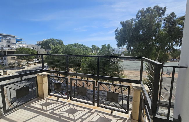 39 EGM - Stay Uptown Apartment - Foto 2