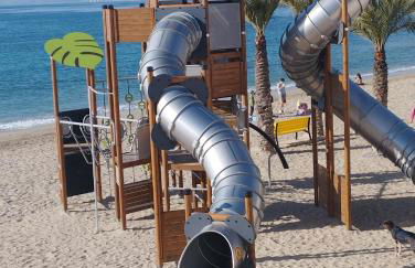 A 50 metros del mar y en 2 paradas de bus estas en el centro de Alicante - Foto 30