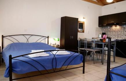 Loutsa Finikounta, 1room Apartment on the beach - Photo 4