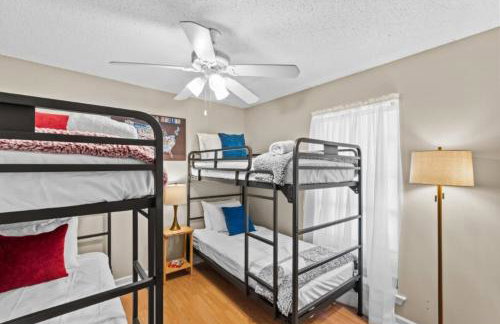 10 Mins to Tiger Stadium South Burbank Bungalow - Foto 10