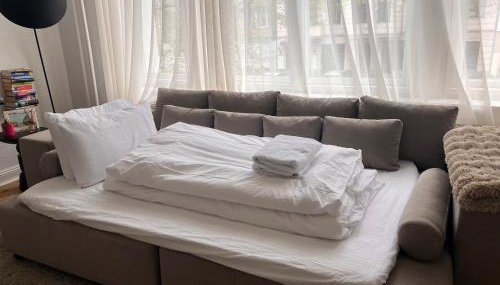 KuDAMM Charming Old Home,4-9 ppl,Family Friendly,Wifi,Savignyplatz - Foto 5