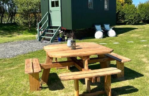 Cater Tober Haven - Photo 1