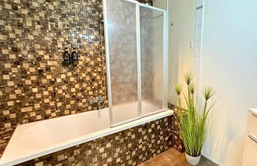 Design Penthouse - 4SZ - 2Bäder - Whirlpool - 2 Parkplätze - Dachterrasse - Foto 52