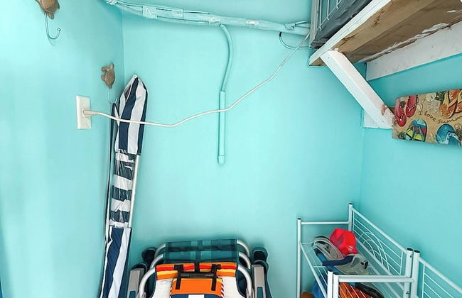 NEW Stunning Beachfront Condo at the Coral Beach - Foto 41