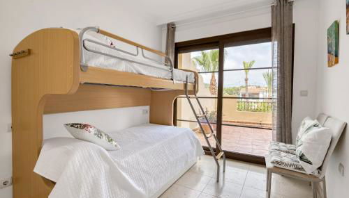 Apto frente al mar con piscina - Photo 2