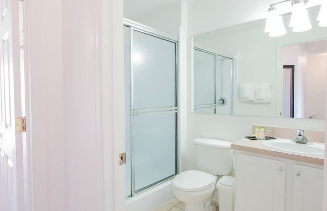 Berkley Lake Townhomes - Photo 34