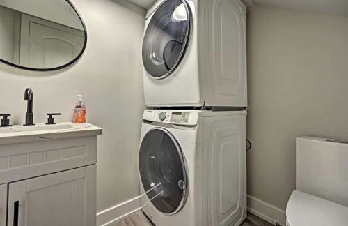 Luxury Family Home with Deck, Swim Spa and Grill! - Foto 29