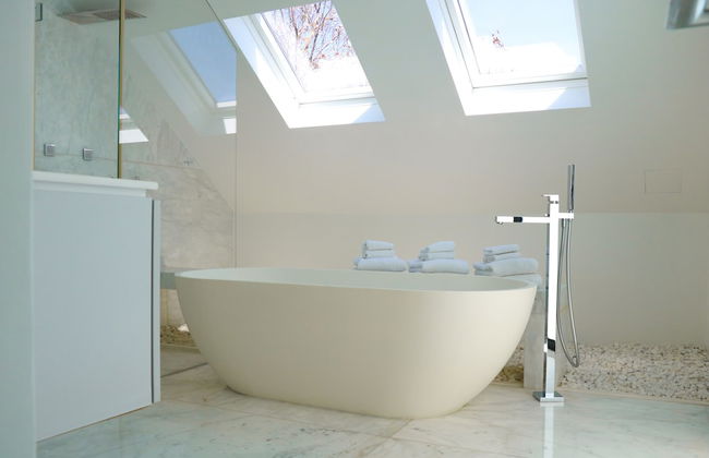 Luxurious Coastal Villa with Pool - Foto 65