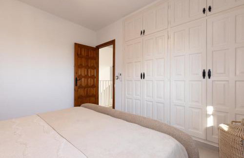 Villa Carmen - Peaceful Eco-Luxury with Private Pool and Sea Views & EV - near Sitges - Photo 43