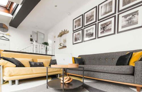 Bumblebee checkout 2pm Frome Longleat Aqua Sana Bath 5 people PRIVACY - Foto 13