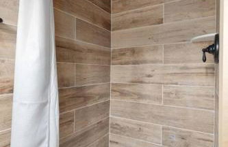 Lazy Lake 3BR Cabin w/ Mtn Views + Hot Tub +Wi-Fi - Foto 11