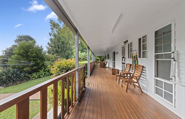 Birds 'n' Bloom Cottages - Photo 53