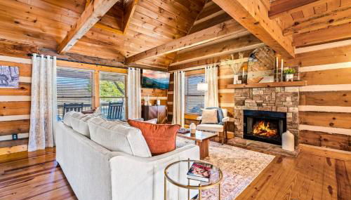 Hidden Star Hideaway-Blackberry Farm-Smoky Mtn Nat Park-Hot Tub- Fire Pit- Fenced Yard- Pet Friendly - Foto 4