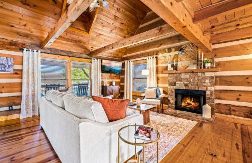 Hidden Star Hideaway-Blackberry Farm-Smoky Mtn Nat Park-Hot Tub- Fire Pit- Fenced Yard- Pet Friendly - Foto 4