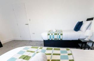 Spacious 2Bed - Great for Contractors - Driveway&Garden - Foto 72